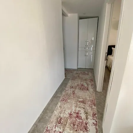 Apartment Cicek Apart